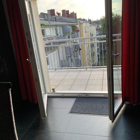 Nordsee Und City Fusslaufig - Luxeriose Fewo Mit Grossem Balkon Wilhelmshaven Bagian luar foto