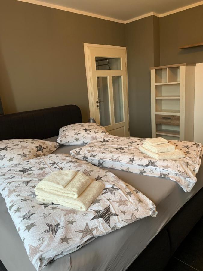 Nordsee Und City Fusslaufig - Luxeriose Fewo Mit Grossem Balkon Wilhelmshaven Bagian luar foto