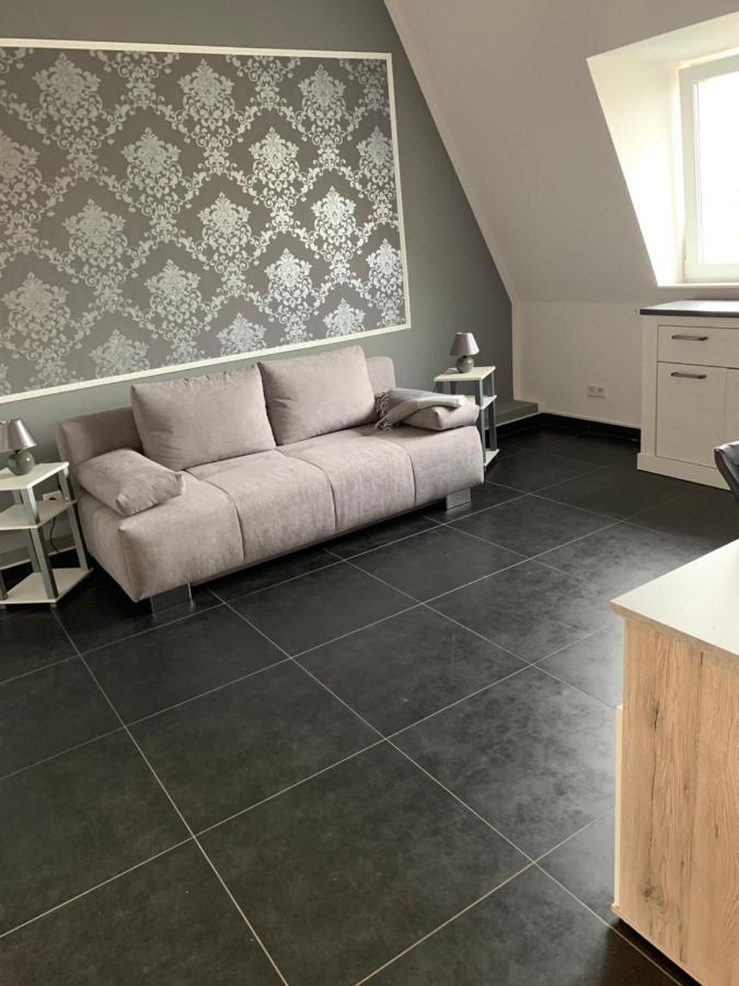 Nordsee Und City Fusslaufig - Luxeriose Fewo Mit Grossem Balkon Wilhelmshaven Bagian luar foto
