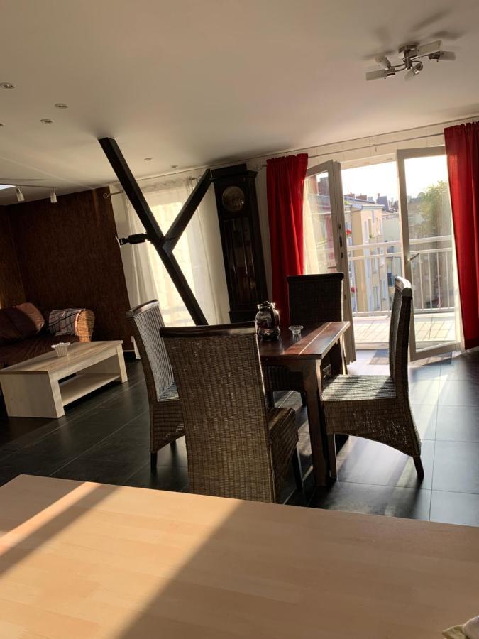 Nordsee Und City Fusslaufig - Luxeriose Fewo Mit Grossem Balkon Wilhelmshaven Bagian luar foto