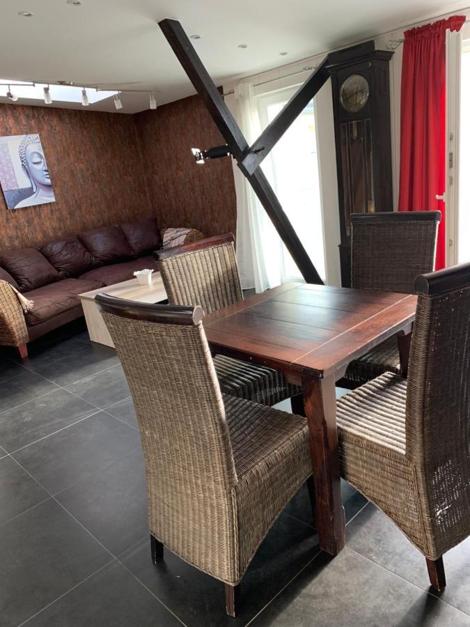 Nordsee Und City Fusslaufig - Luxeriose Fewo Mit Grossem Balkon Wilhelmshaven Bagian luar foto